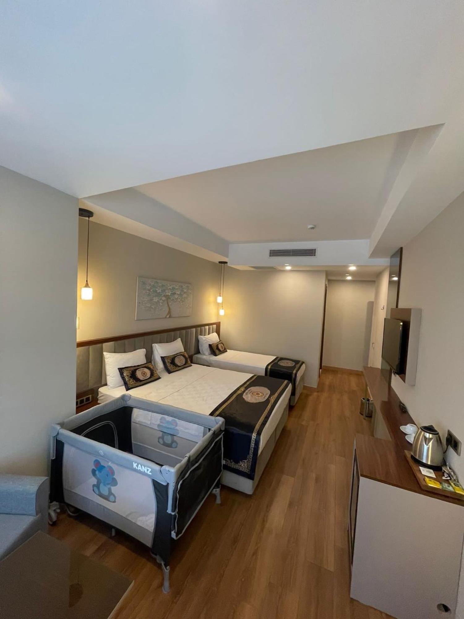 Grand Hamit By Karadayi Airport Hotel Arnavutkoy Eksteriør billede