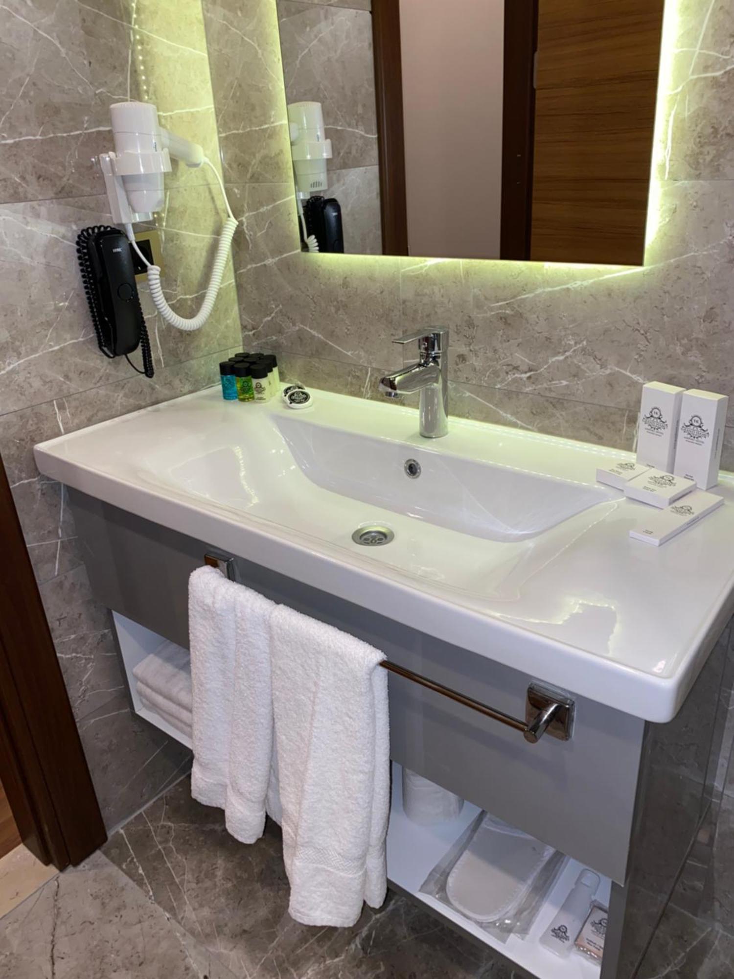 Grand Hamit By Karadayi Airport Hotel Arnavutkoy Eksteriør billede