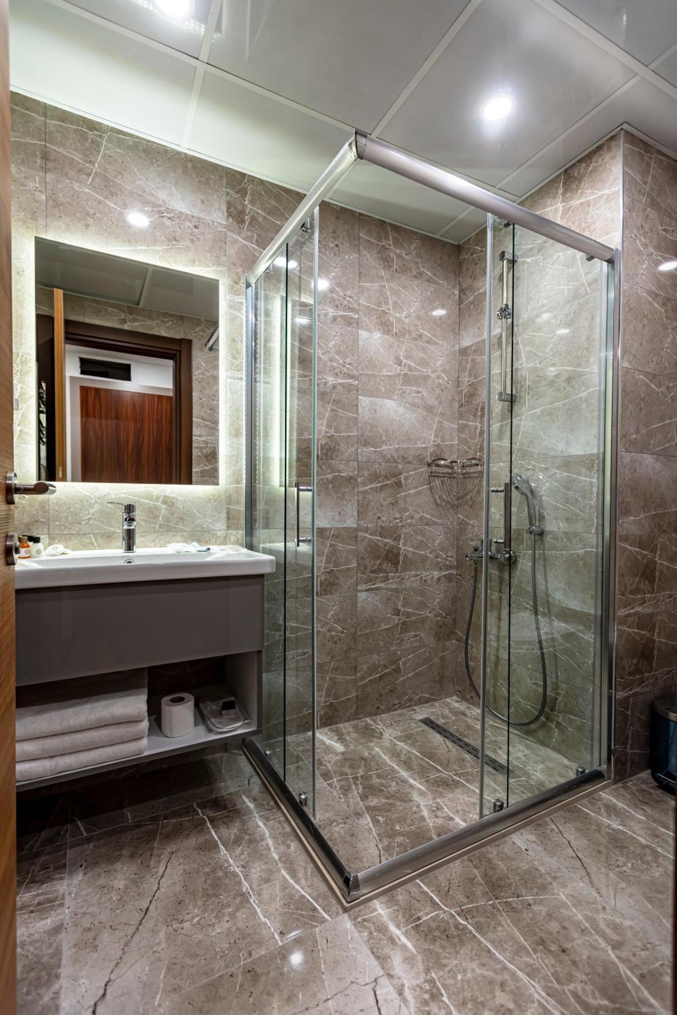 Grand Hamit By Karadayi Airport Hotel Arnavutkoy Eksteriør billede