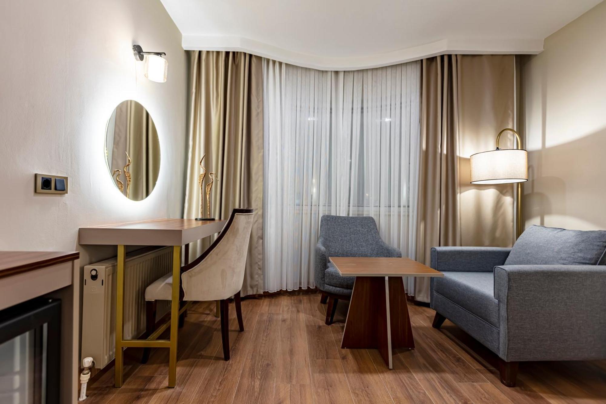 Grand Hamit By Karadayi Airport Hotel Arnavutkoy Eksteriør billede