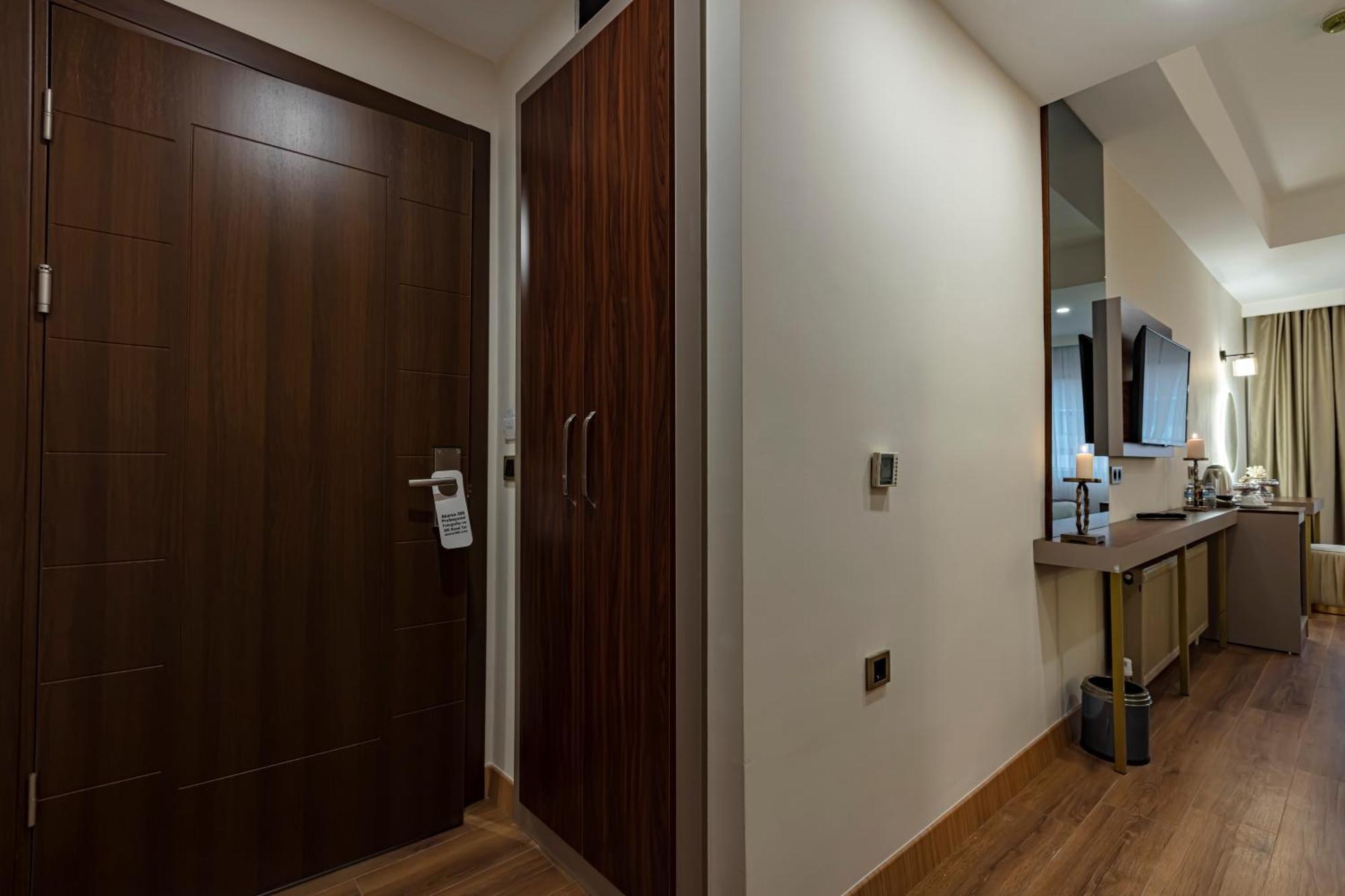 Grand Hamit By Karadayi Airport Hotel Arnavutkoy Eksteriør billede